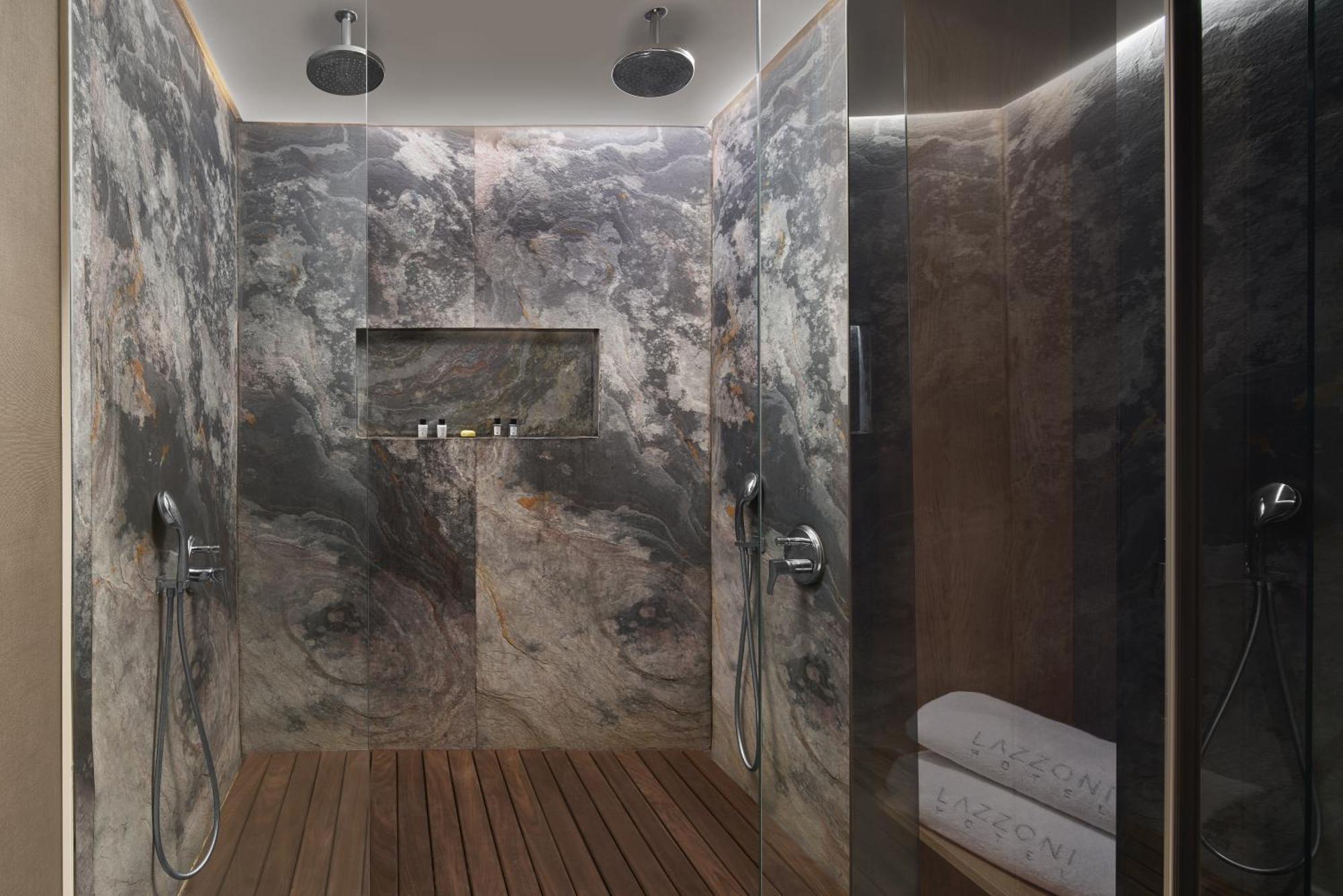 Lazzoni Otel 5*