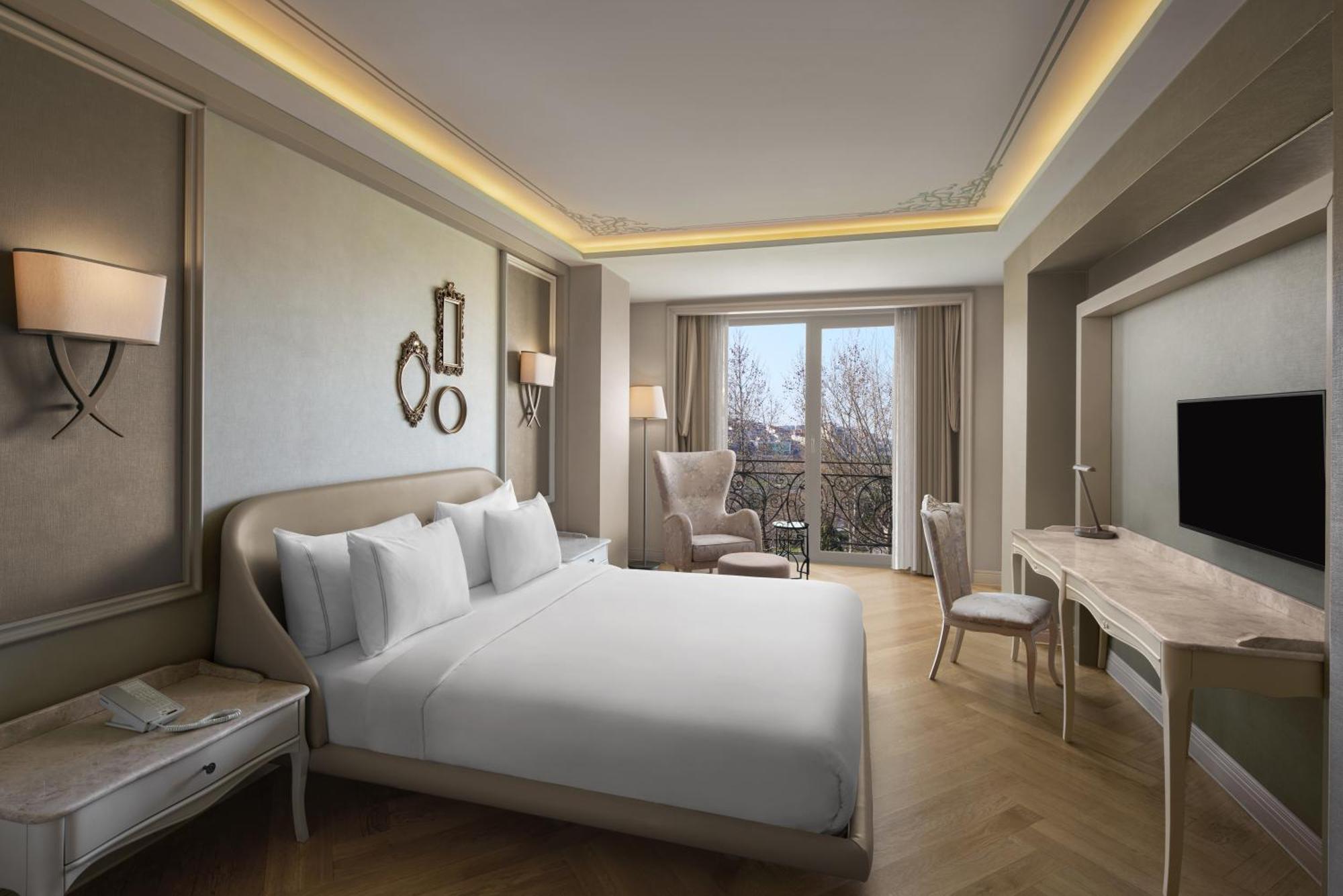 Lazzoni Otel 5*